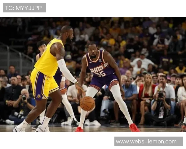 28日辽宁队与广东队激战正酣谁能在这场焦点对决中笑到最后