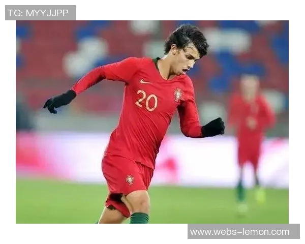 kf拉斯与库克斯的精彩对决谁能在赛场上笑到最后