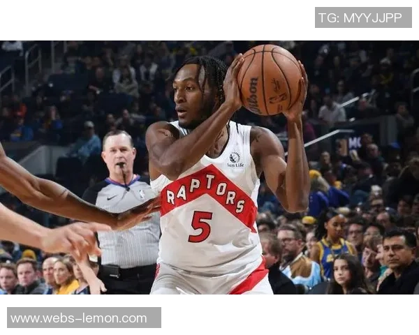 伊曼纽尔奎克利：从新秀到明星的成长之路与篮球梦想